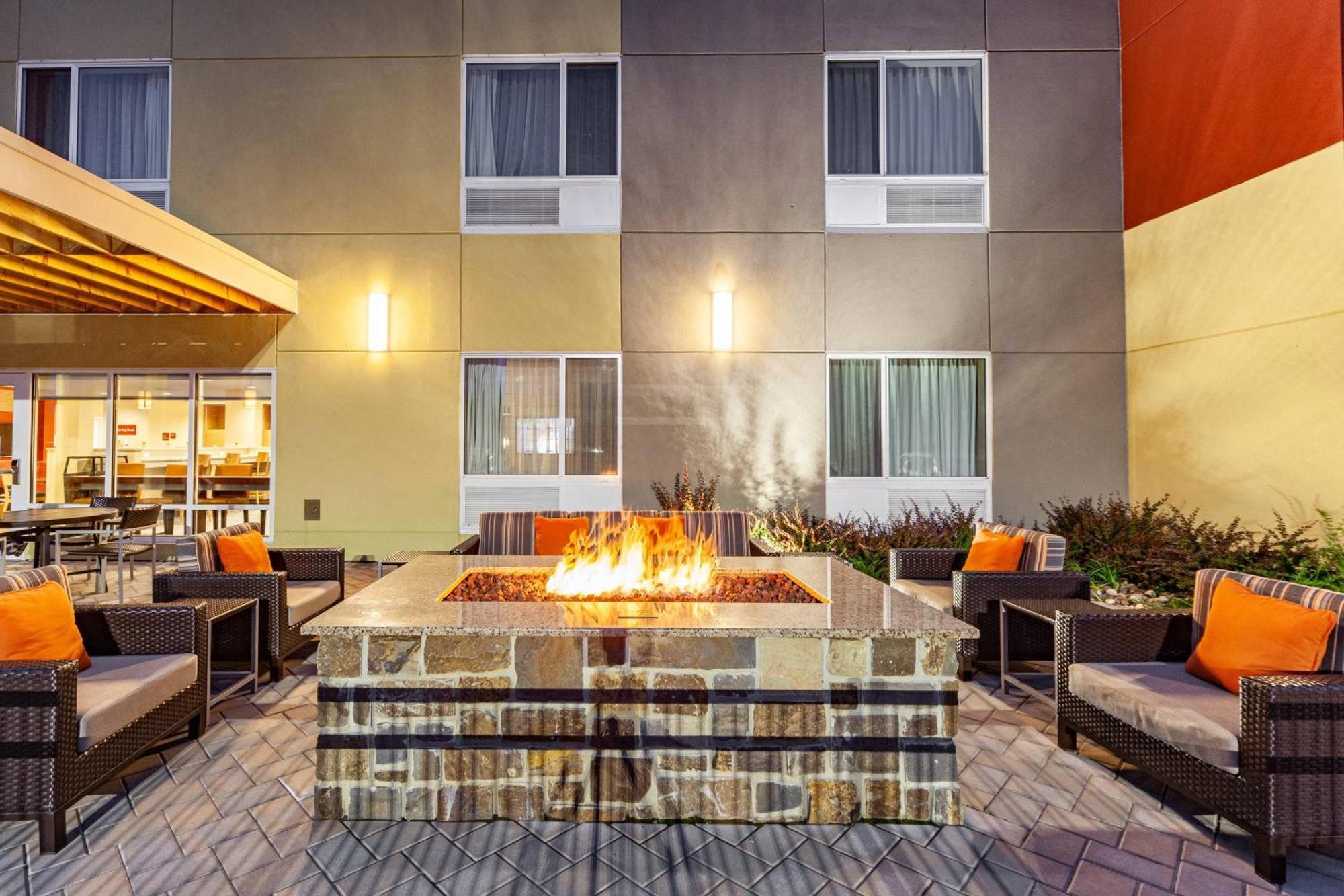 Towneplace Suites By Marriott Front Royal Eksteriør billede